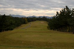 ｾﾝﾄﾊﾟｲﾝｽﾞ大山GC 17番ホール