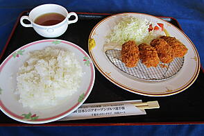 千葉カントリークラブ　川間コース ランチ-2